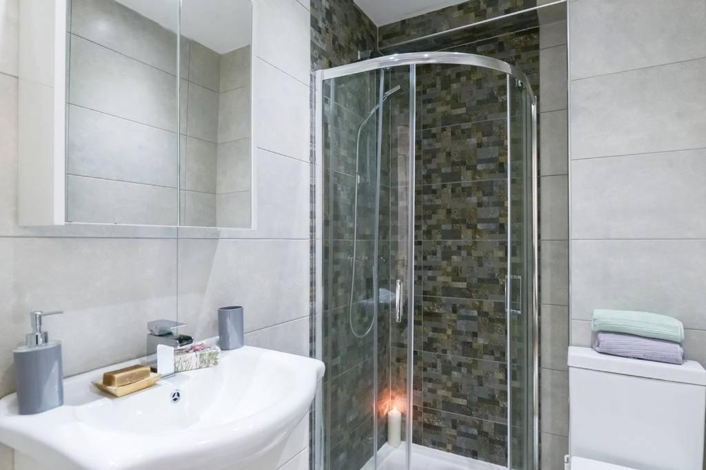 City Sparrow Apartments 5 Лондон Экстерьер фото